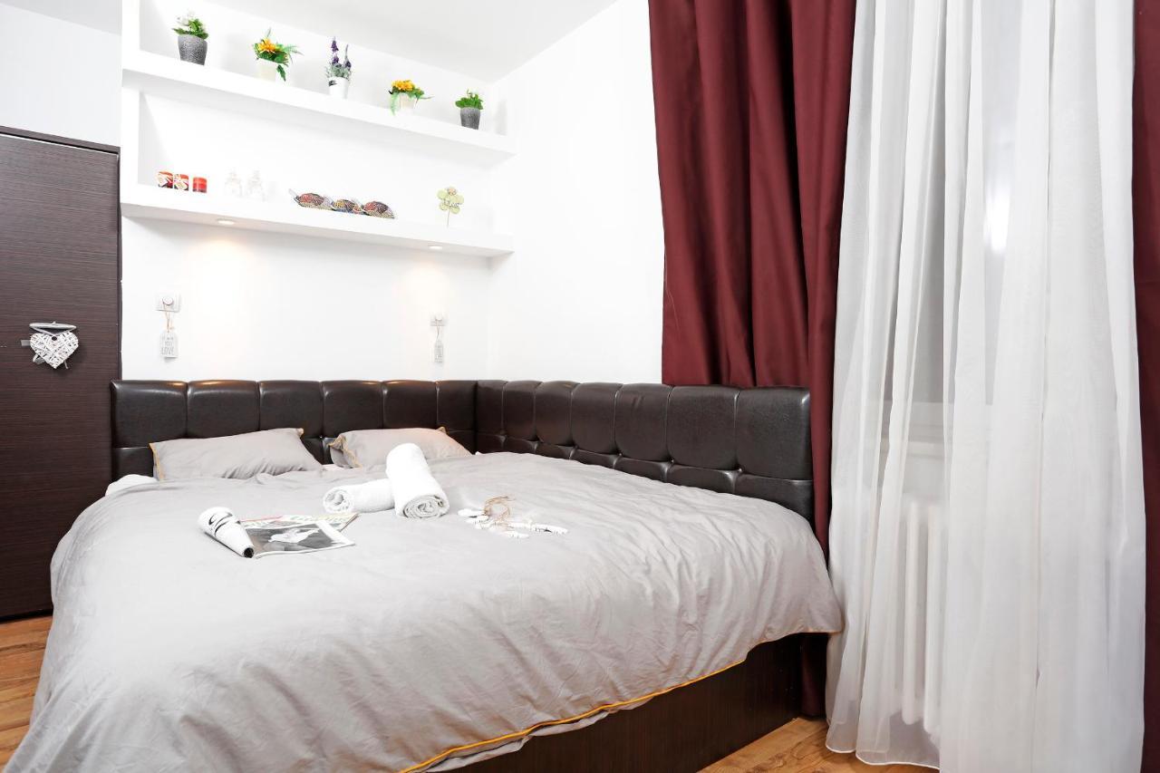 Central Apartment Very Close To Old City Bukarest Eksteriør billede