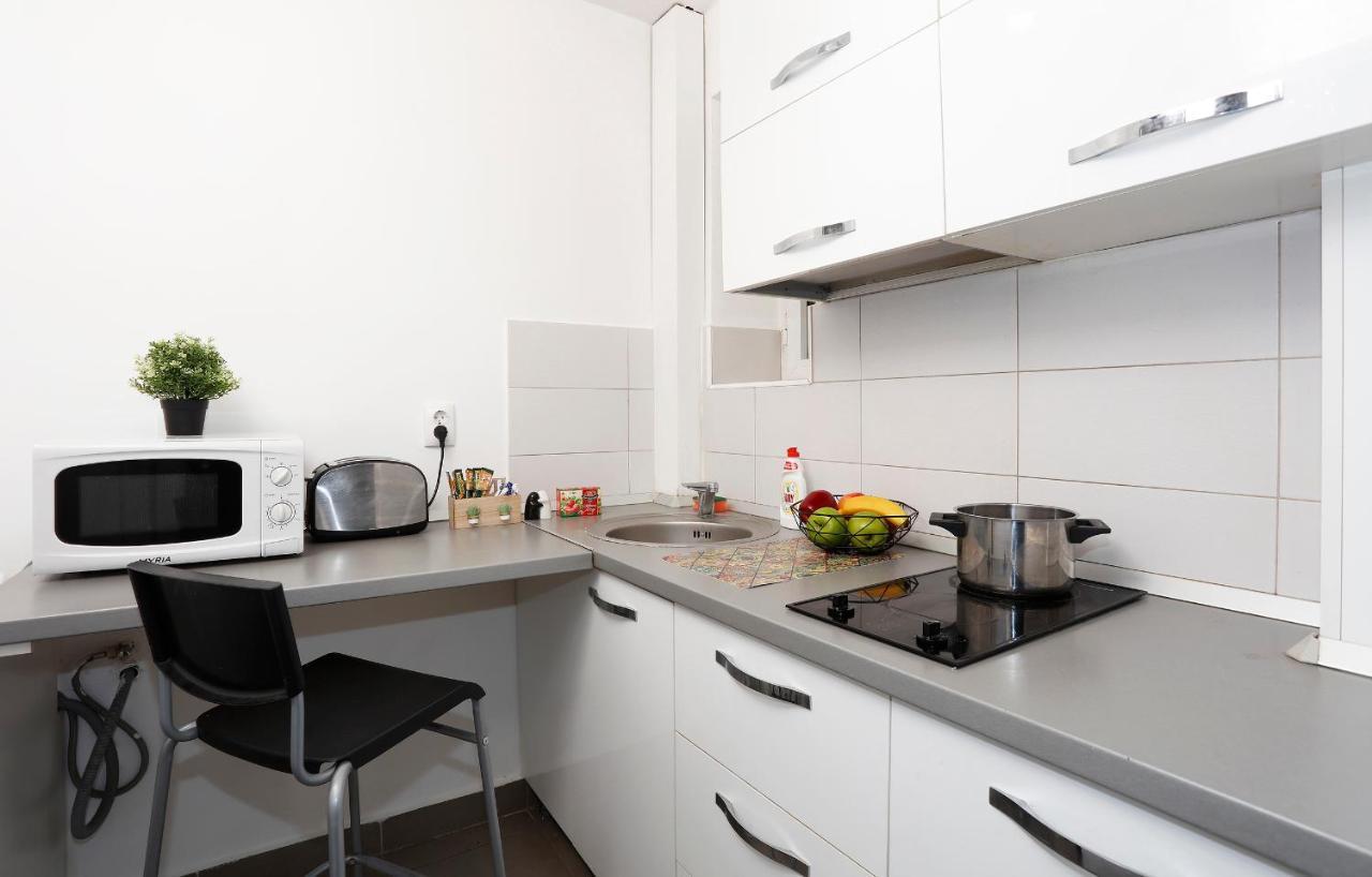 Central Apartment Very Close To Old City Bukarest Eksteriør billede